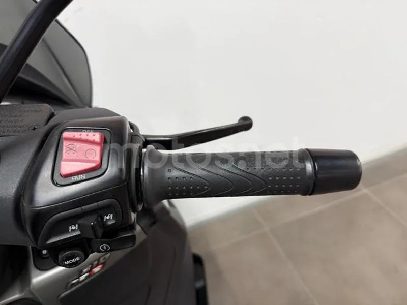 Piaggio MP3 - Vista 14