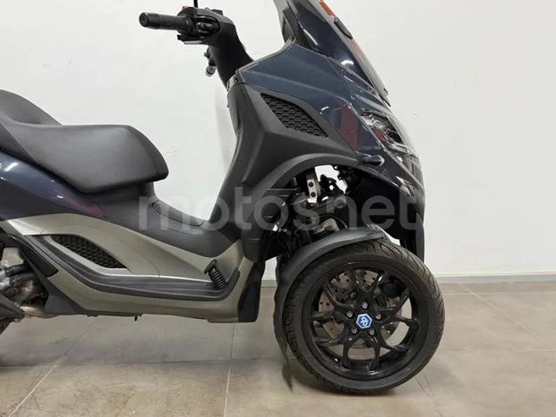 Piaggio MP3 - Vista 8