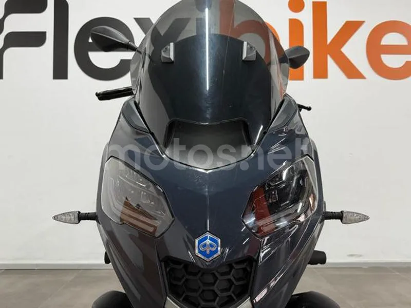 Piaggio MP3 - Vista 9