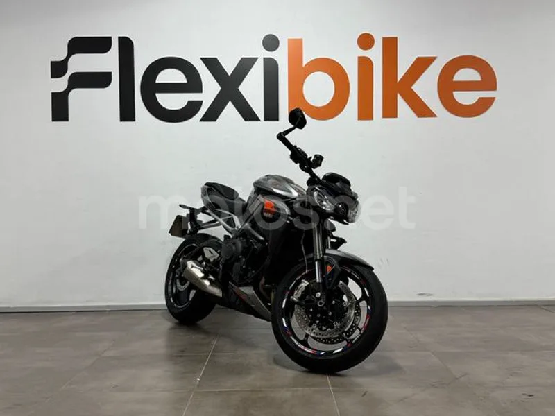 Triumph Street Triple 765 9980 € 2024 Barcelona - 1
