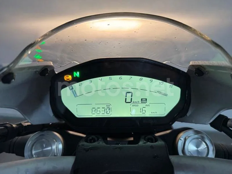 Ducati Monster 797 - Vista 13