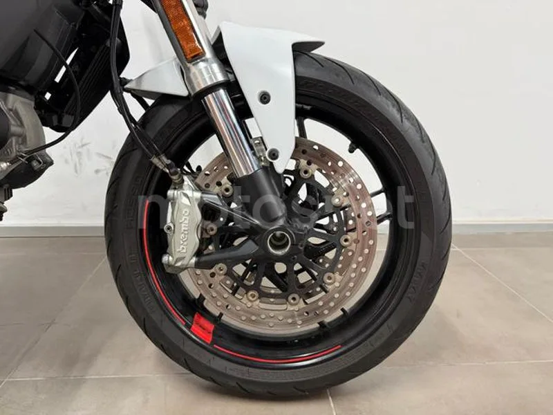 Ducati Monster 797 - Vista 10