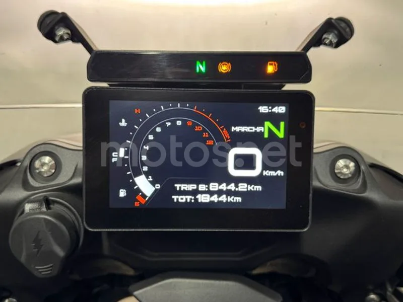 Benelli TRK 702 X - Vista 13