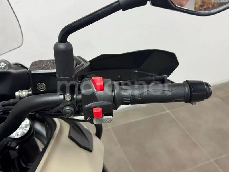 Benelli TRK 702 X - Vista 14