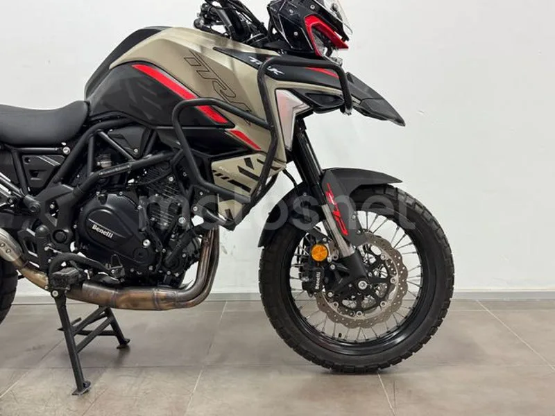 Benelli TRK 702 X - Vista 8