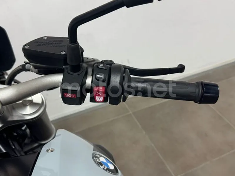 BMW R 1250 R - Vista 14