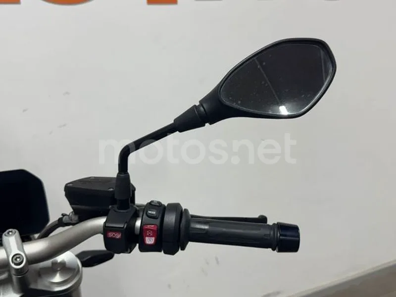 BMW R 1250 R - Vista 15