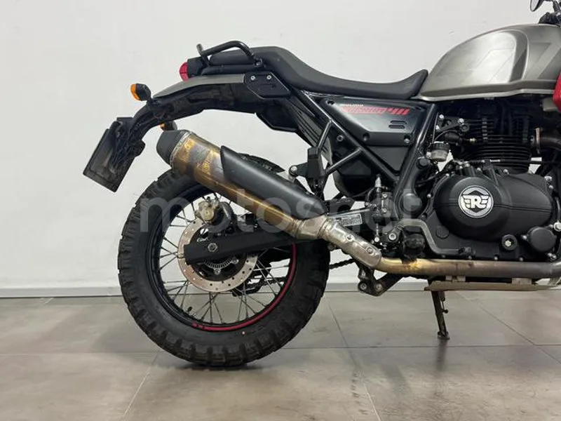 Royal Enfield Scram 411 - Vista 7