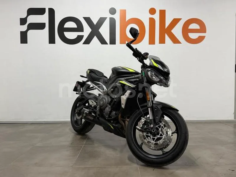 Triumph Street Triple 6490 € 2020 Barcelona - 1