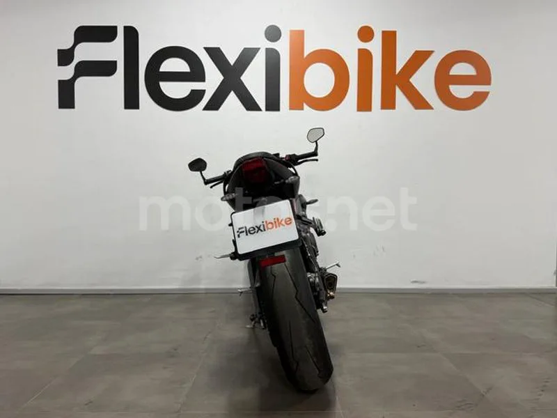 Triumph Street Triple - Vista 5