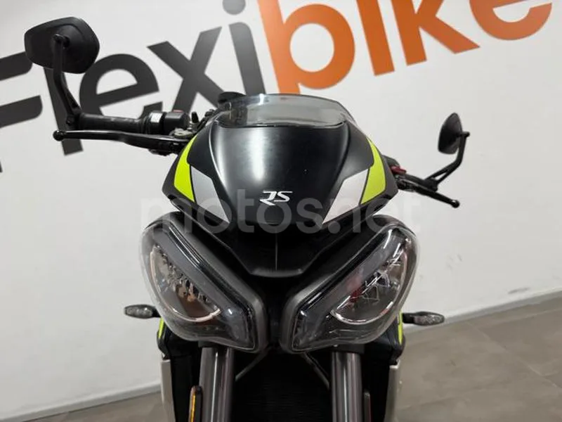 Triumph Street Triple - Vista 9