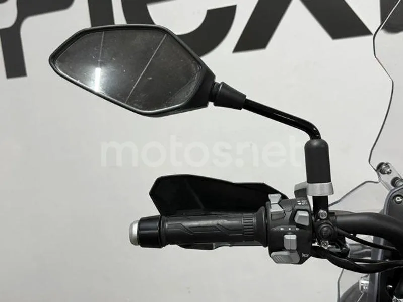 QJ Motor SRT 550 X - Vista 11
