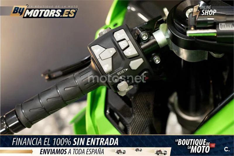 Kawasaki Ninja ZX-10RR - Vista 8