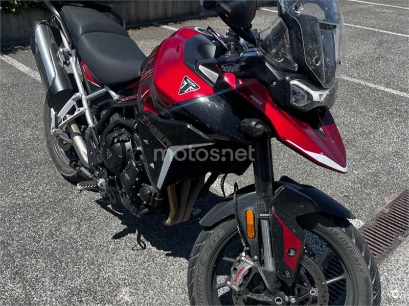 Triumph Tiger 900 - Vista 7