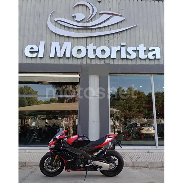 Aprilia RSV4 - Vista 3