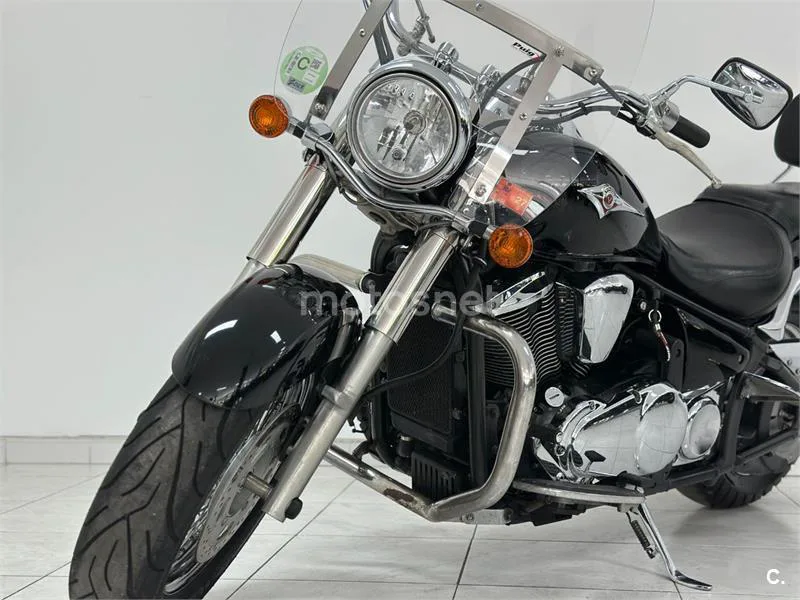 Kawasaki VN900 Classic - Vista 19