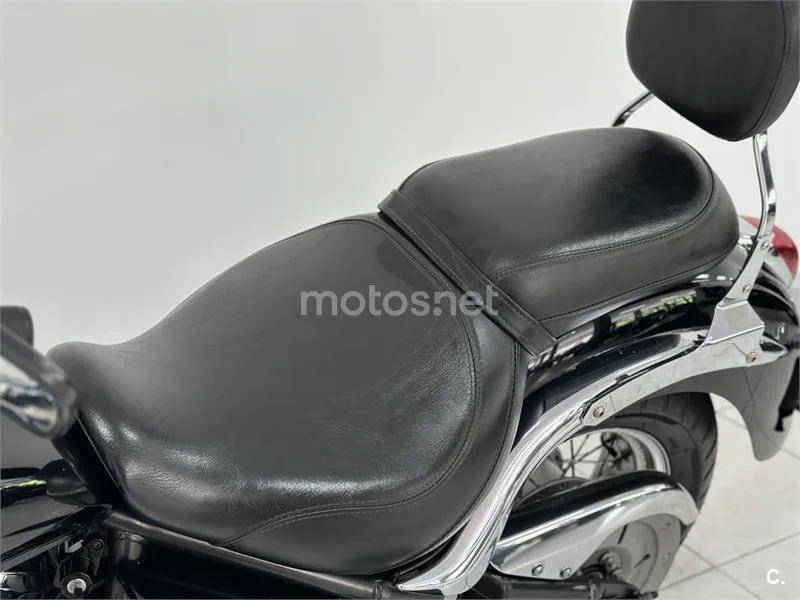 Kawasaki VN900 Classic - Vista 26