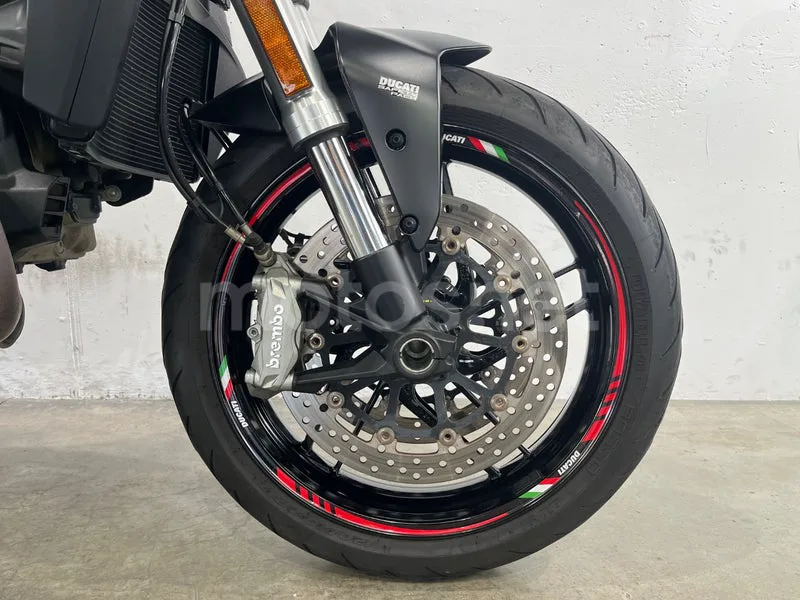 Ducati Monster 821 - Vista 14
