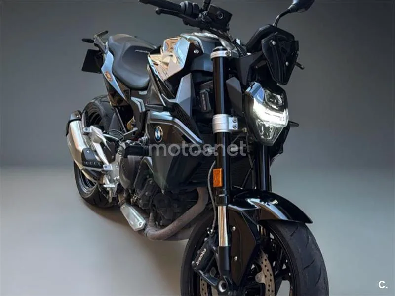 BMW F 900 R - Vista 3