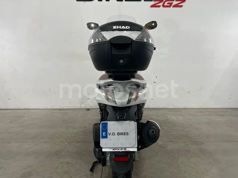 Piaggio Beverly 300 - Vista 7