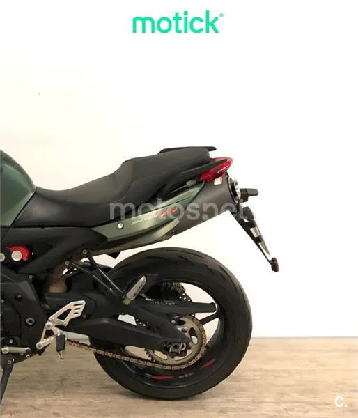 Aprilia Shiver 900 - Vista 8