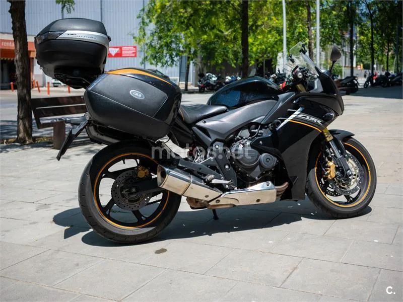 Honda CBR600F - Vista 3