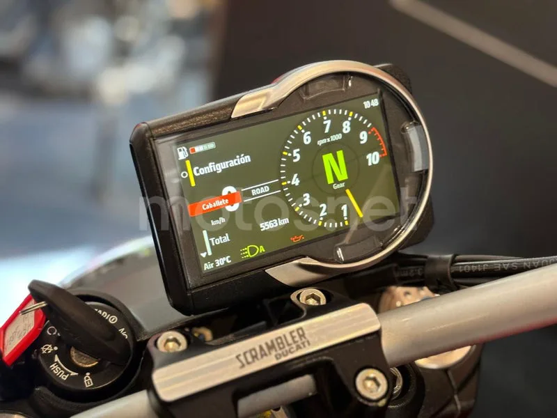 Ducati Scrambler - Vista 3