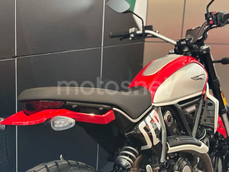 Ducati Scrambler - Vista 5