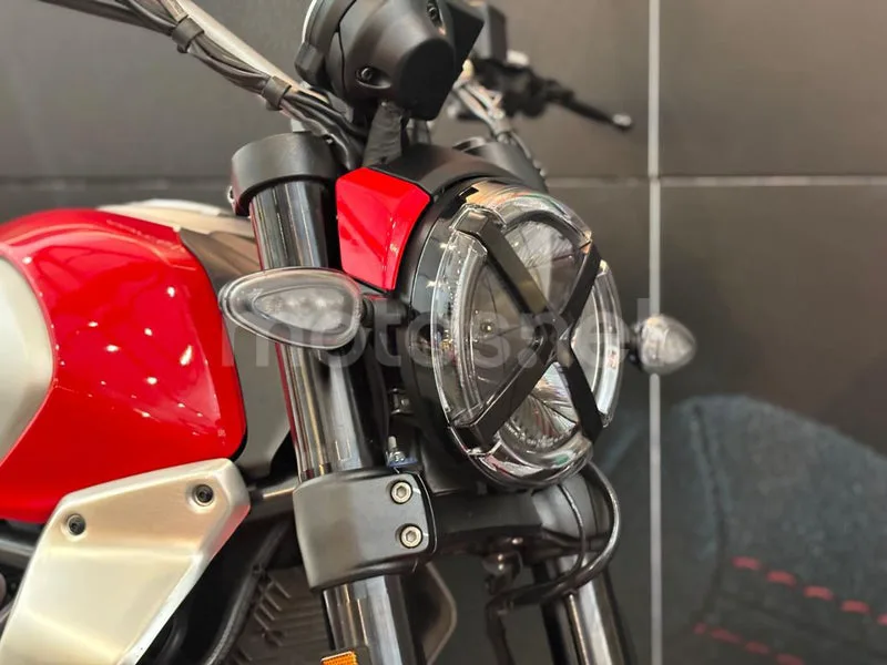 Ducati Scrambler - Vista 7