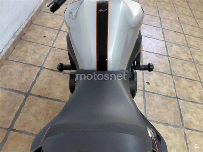 Yamaha FZ6 S2 - Vista 3