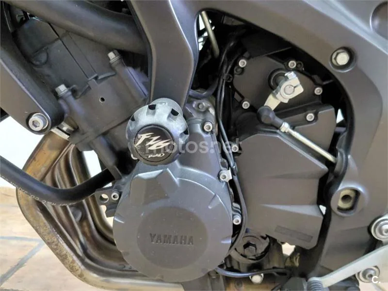 Yamaha FZ6 S2 - Vista 8