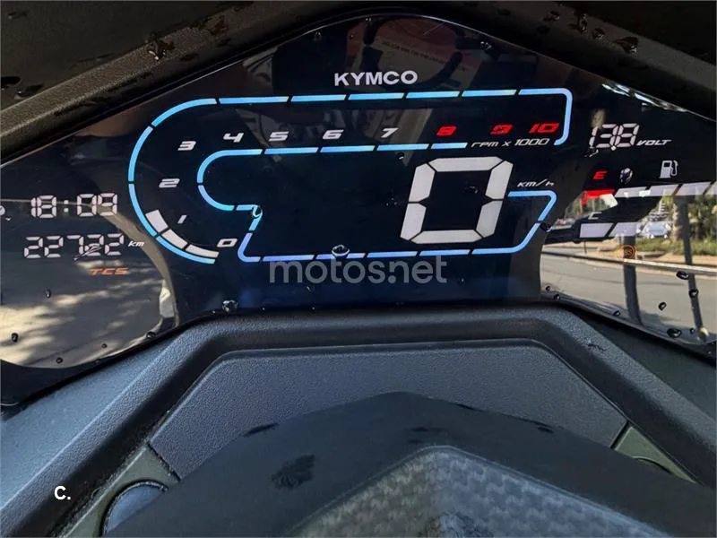 Kymco DTX 350 - Vista 11