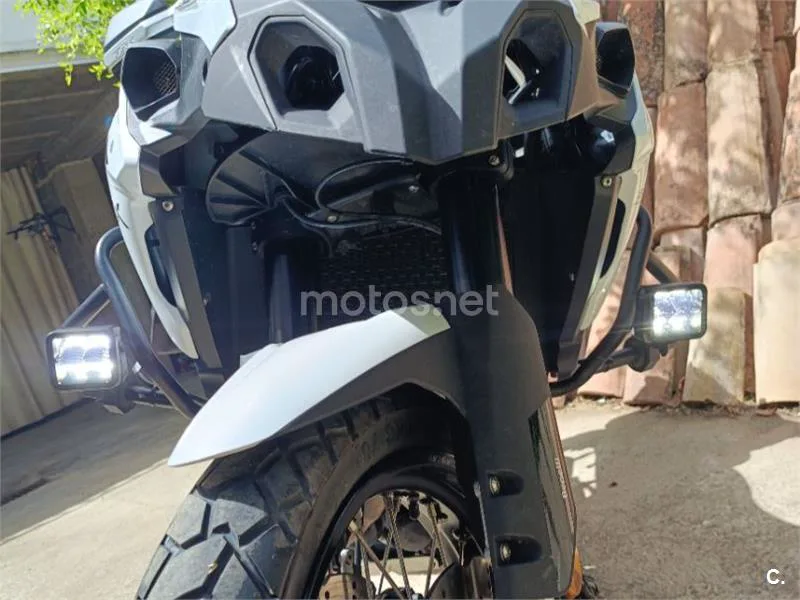 Benelli TRK 502 - Vista 10