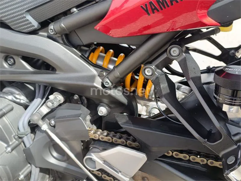 Yamaha MT-09 Tracer - Vista 11