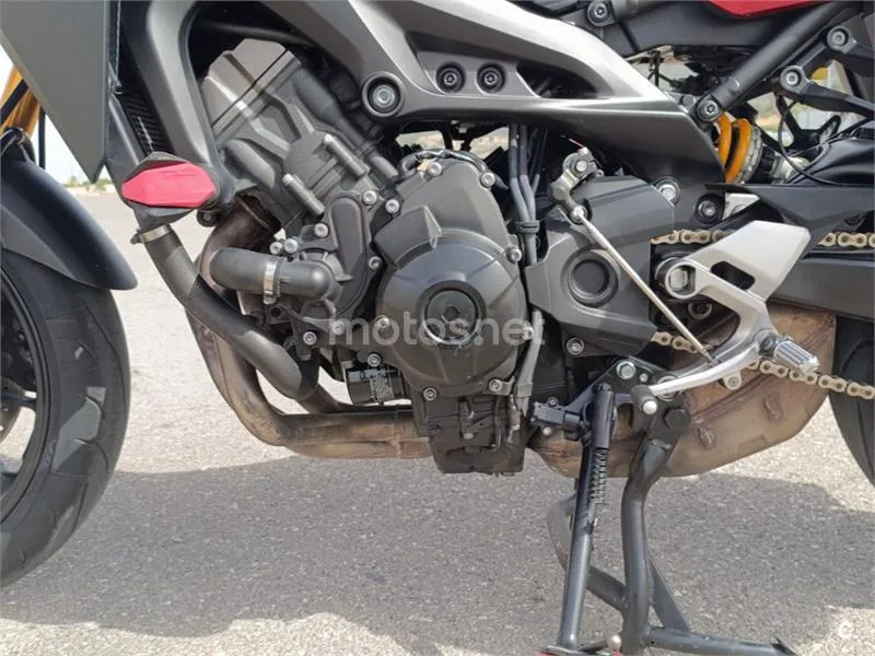 Yamaha MT-09 Tracer - Vista 12
