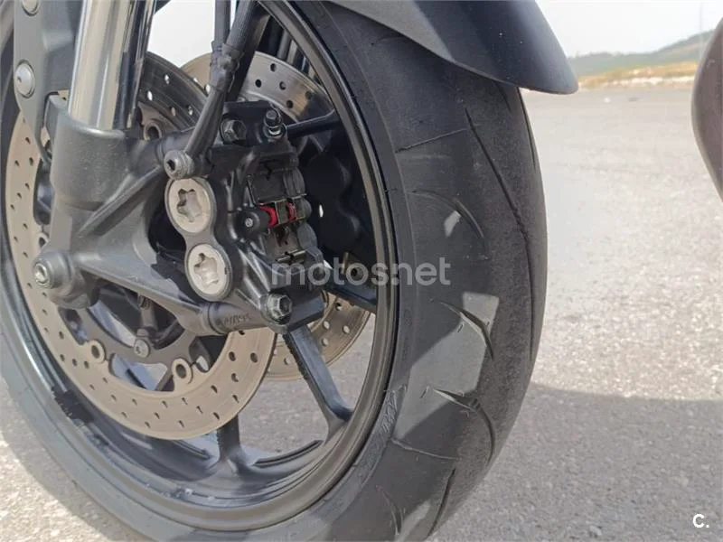 Yamaha MT-09 Tracer - Vista 13