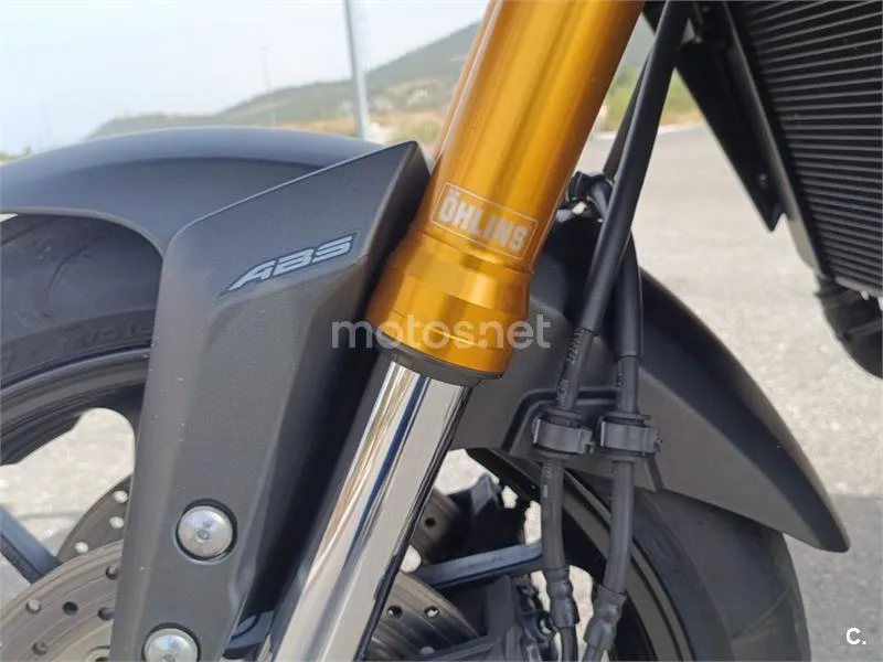 Yamaha MT-09 Tracer - Vista 14