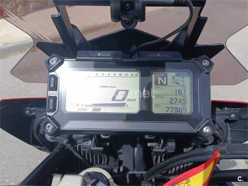 Yamaha MT-09 Tracer - Vista 20