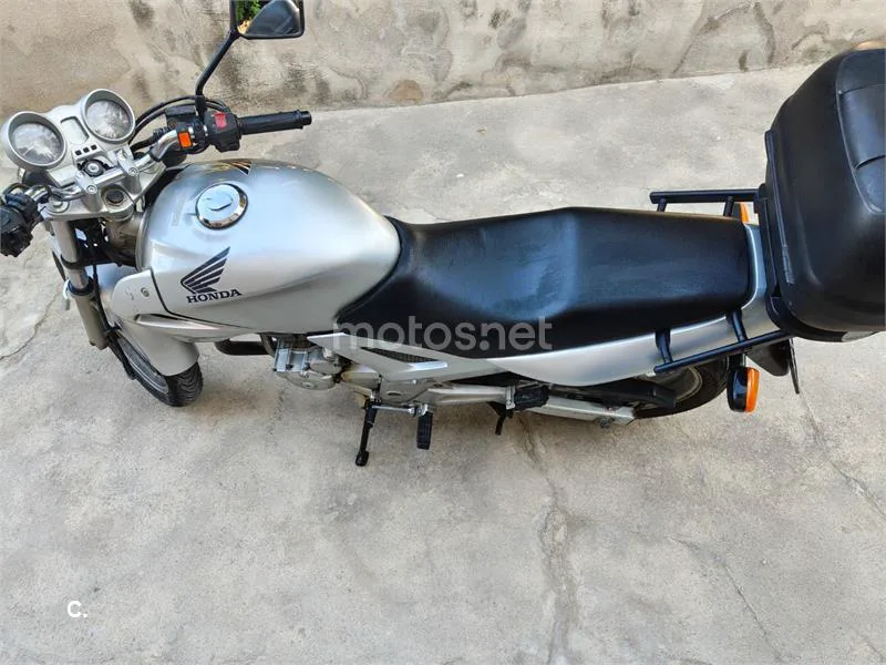 Honda CBF250 - Vista 13