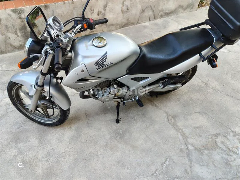 Honda CBF250 - Vista 4