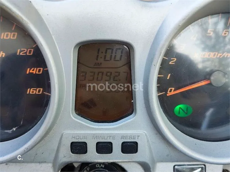 Honda CBF250 - Vista 7