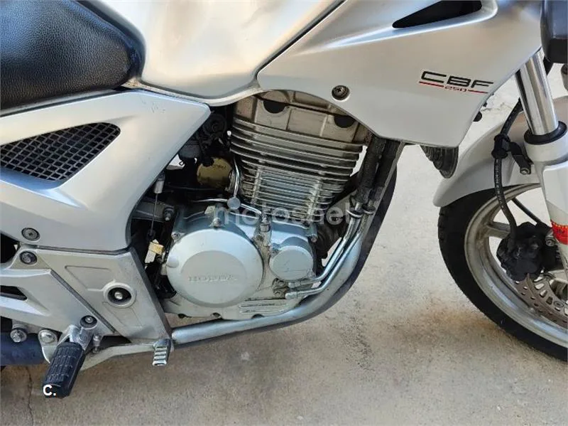 Honda CBF250 - Vista 10