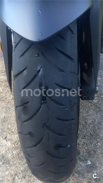 Yamaha TMAX - Vista 5