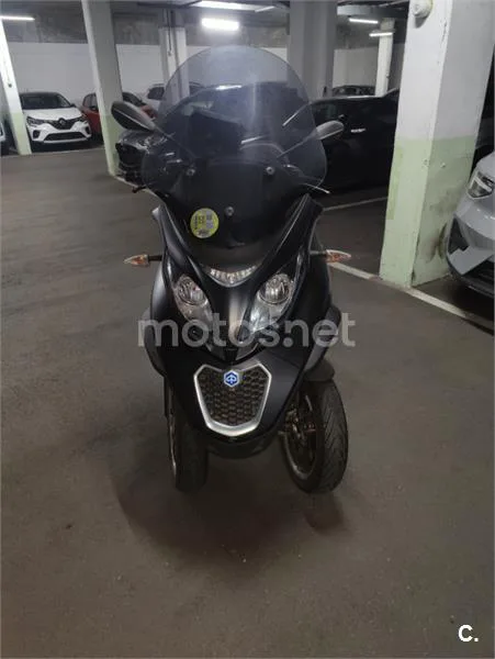 Piaggio MP3 500 Sport - Vista 4