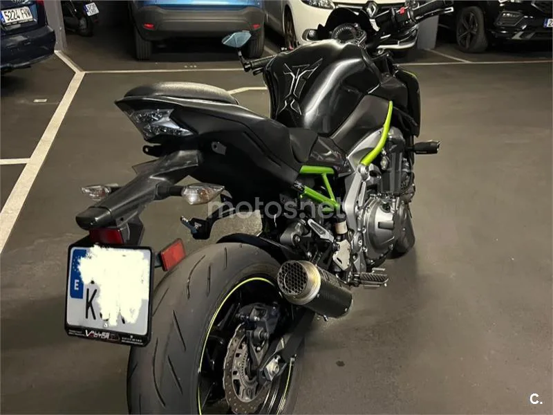 Kawasaki Z900 - Vista 4