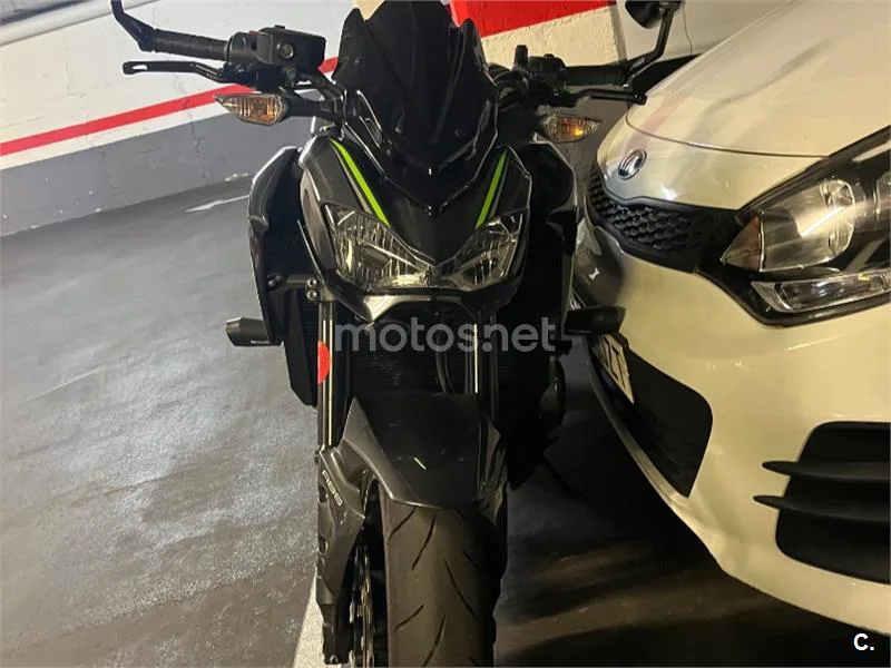 Kawasaki Z900 - Vista 5