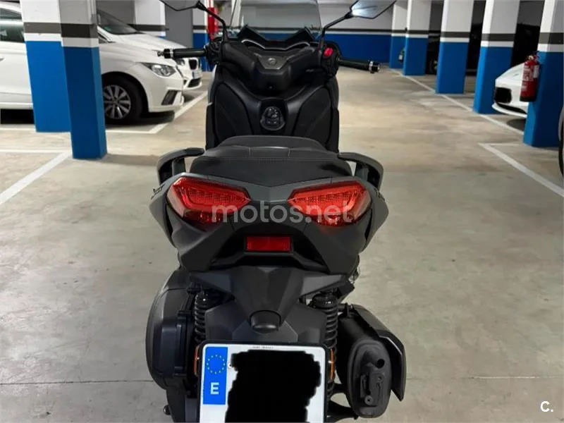 Yamaha XMAX 300 - Vista 3