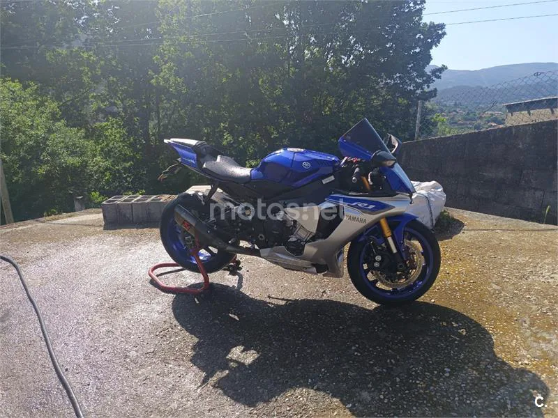 Yamaha YZF-R1 - Vista 3