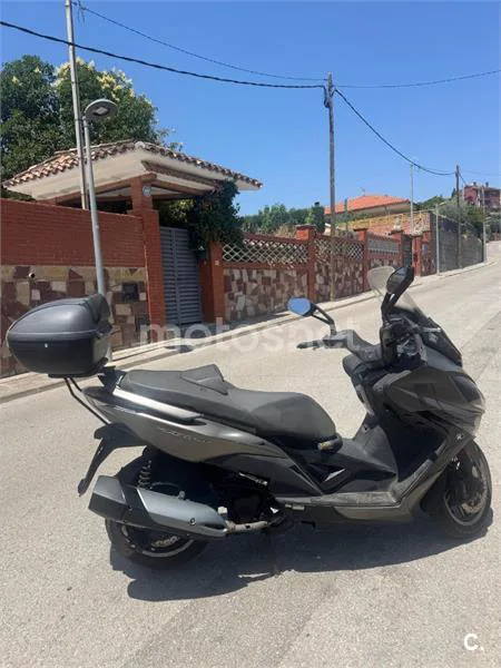 Kymco Xciting 400 - Vista 8