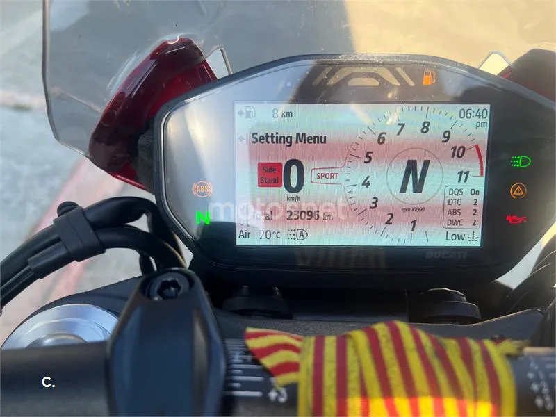 Ducati Monster - Vista 5